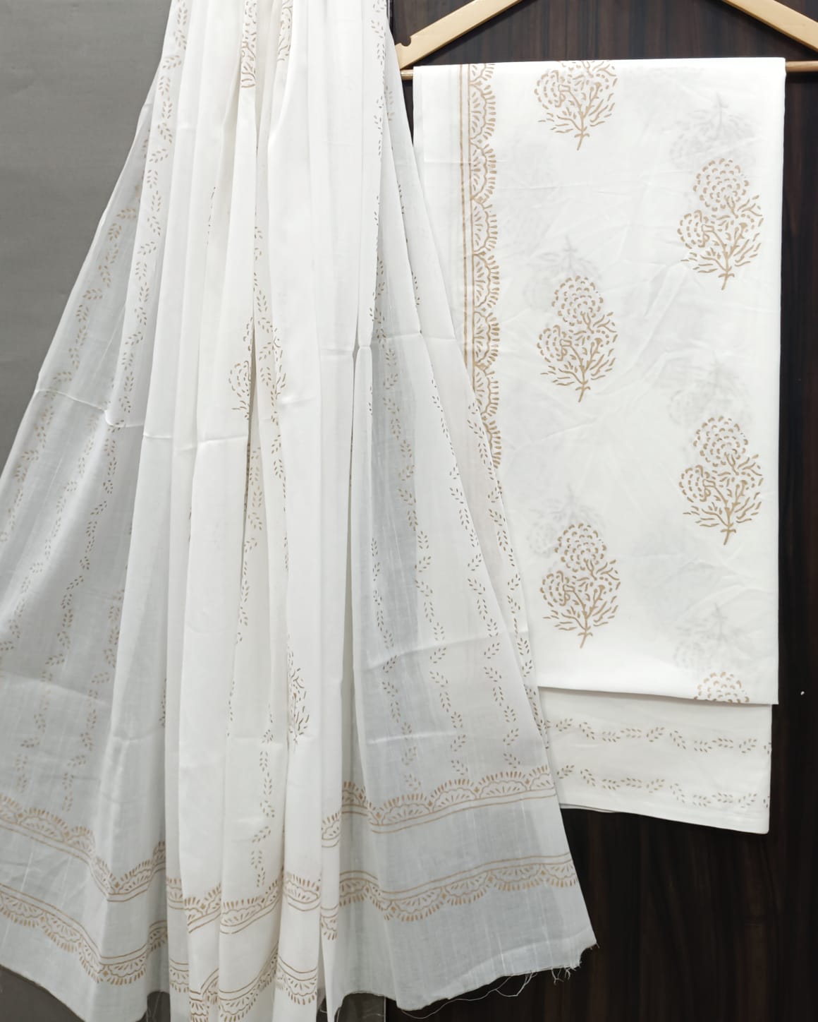 Ivory Grace Soft Mul Cotton 3-Piece Suit Material with Matching Dupatta